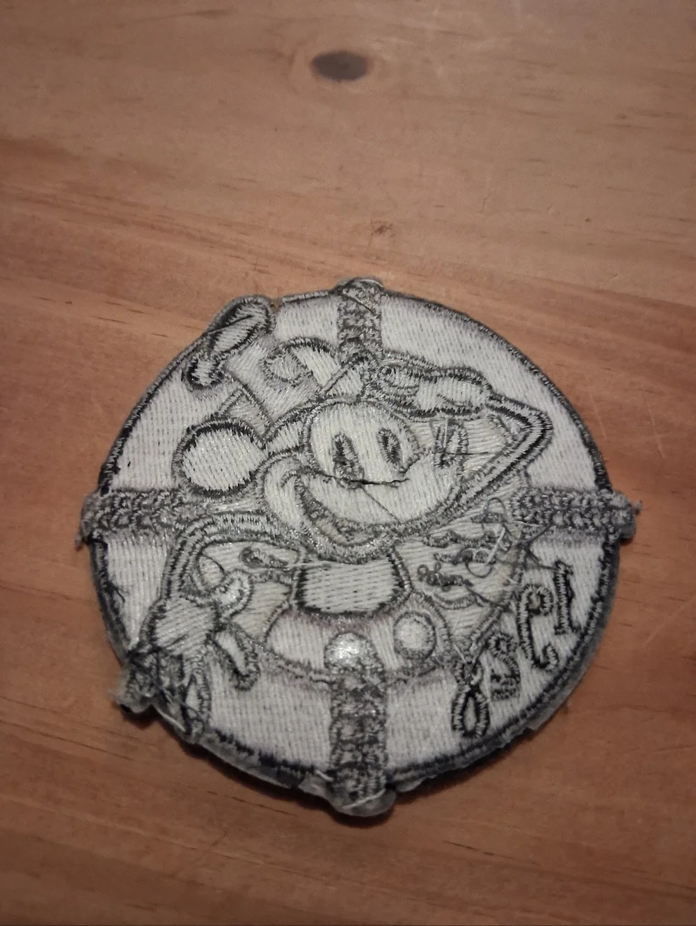 Disney Mickey Mouse Vintage Black White Gray Embroidered Patch - Picture 2 of 2